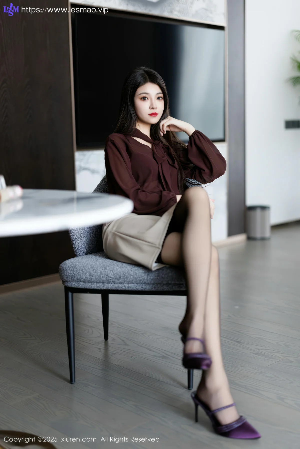 XiuRen 秀人 No.9868 初梦瑶 黑丝ol制服 - 1