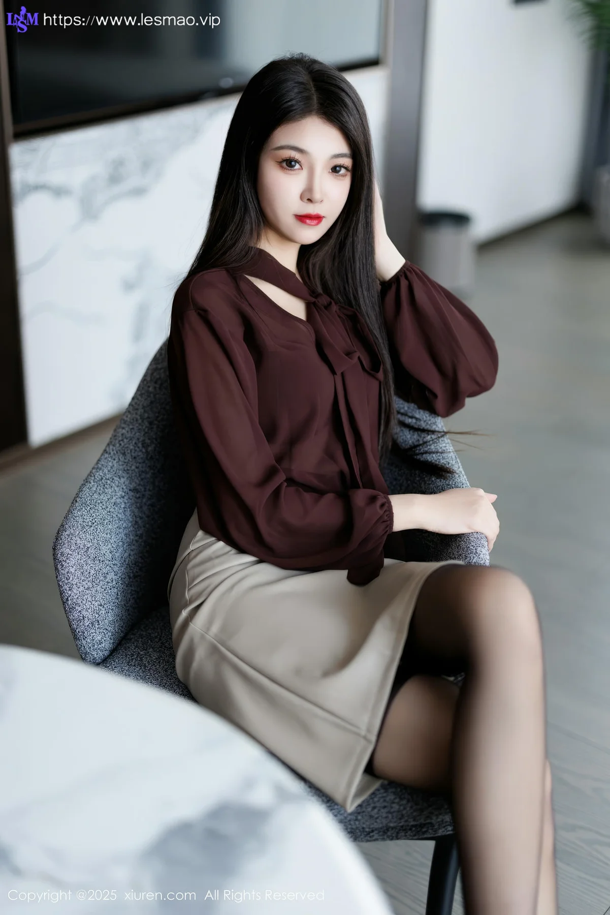 XiuRen 秀人 No.9868 初梦瑶 黑丝ol制服 - 2