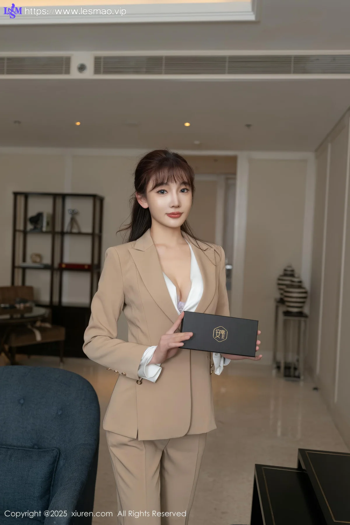 XiuRen 秀人 No.9881 陆萱萱 紫色内衣女神私房 - 2
