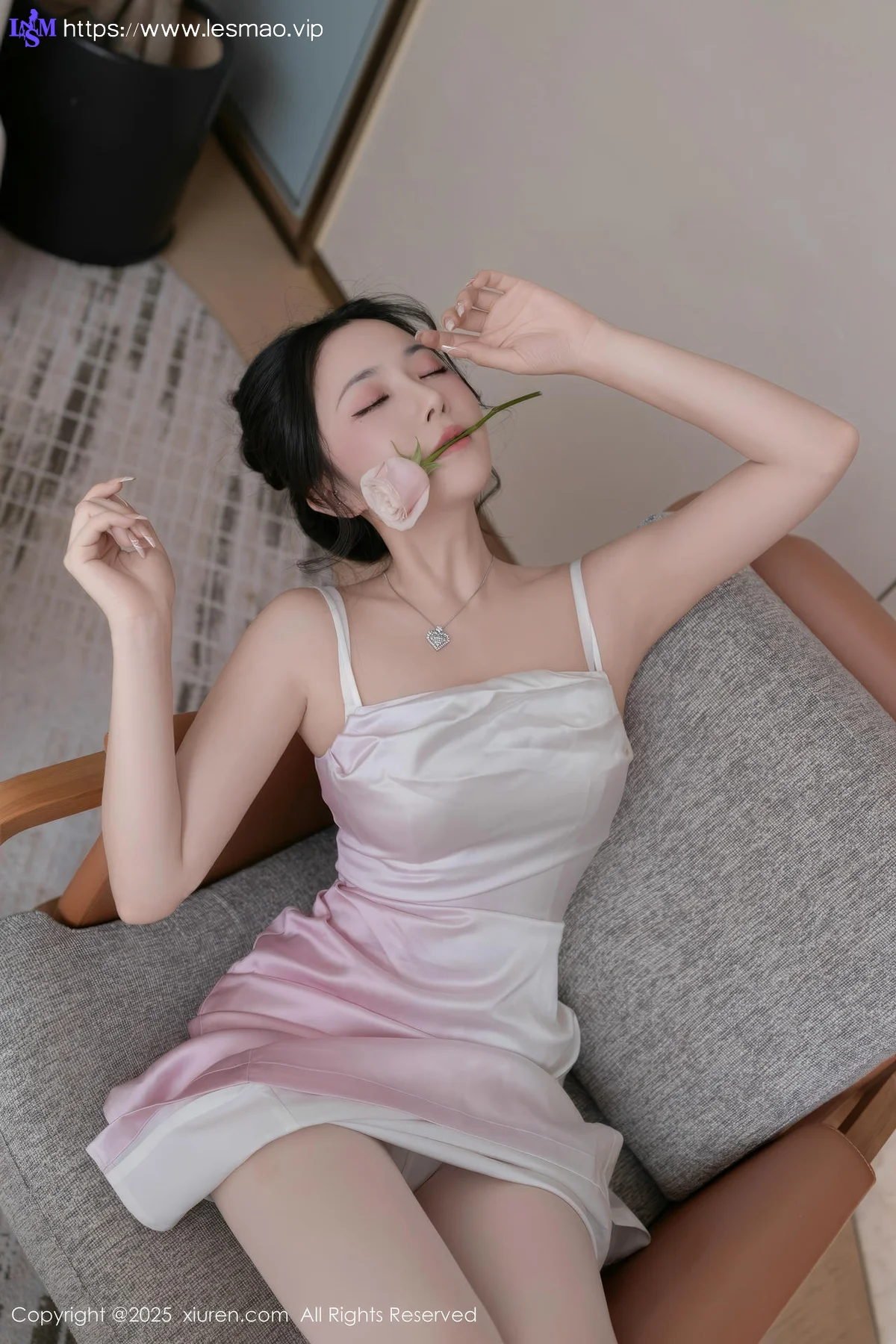 XiuRen 秀人 No.9907 鱼子酱Fish 女神乳贴玉体 - 2