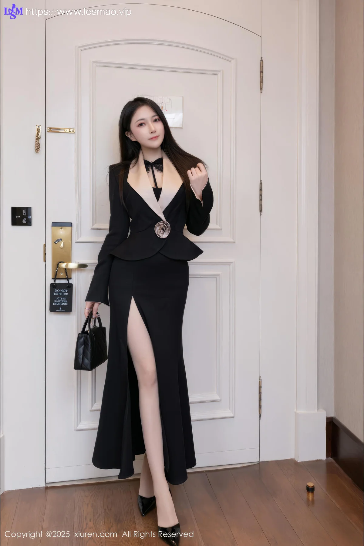 XiuRen 秀人 No.9953 鱼子酱Fish香肩玉体ol制服 - 2