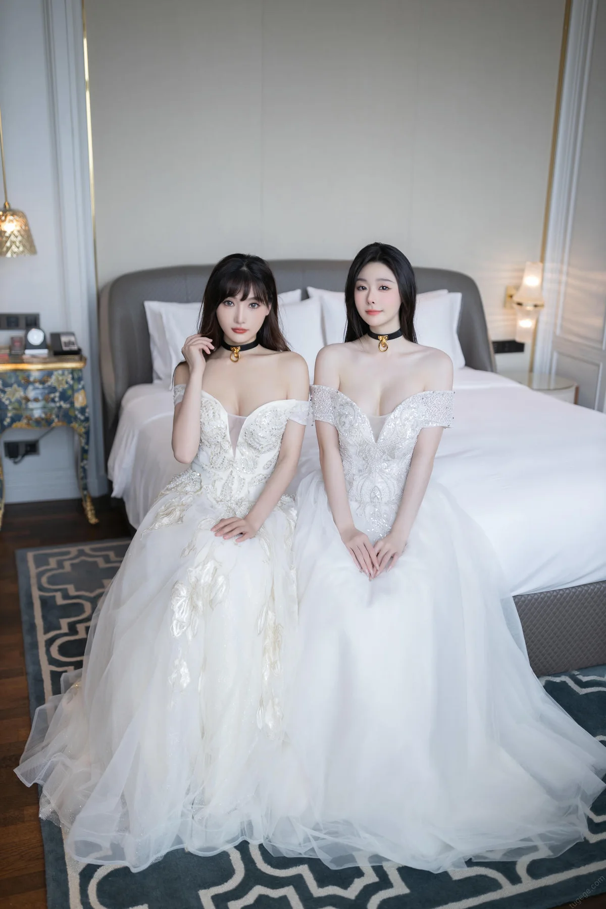 XiuRen 秀人 No.N080 是小逗逗和陆萱萱双人婚纱 - 2