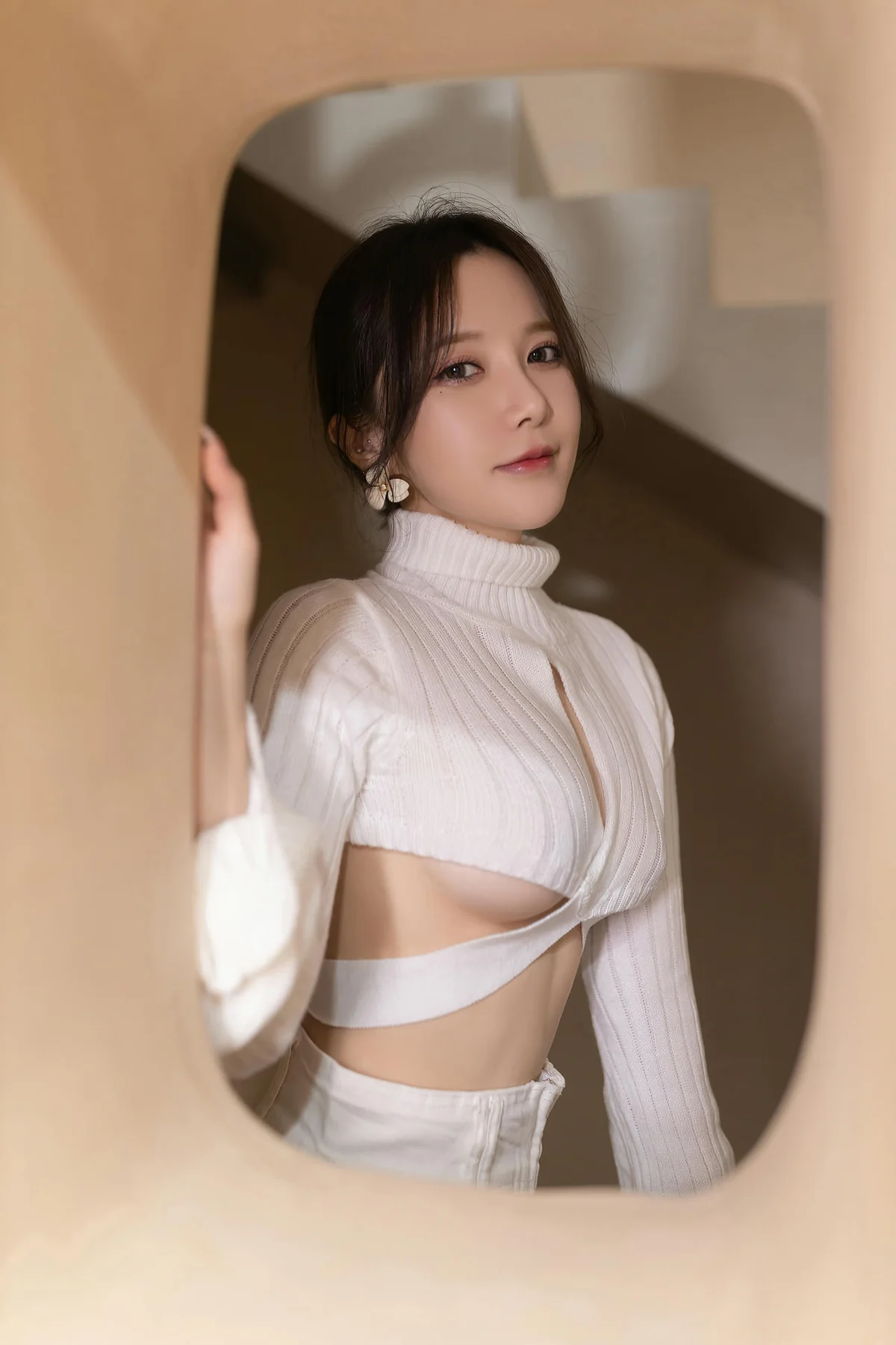 XiuRen 秀人 No.N083 鱼子酱Fish白色套装翘臀 - 5