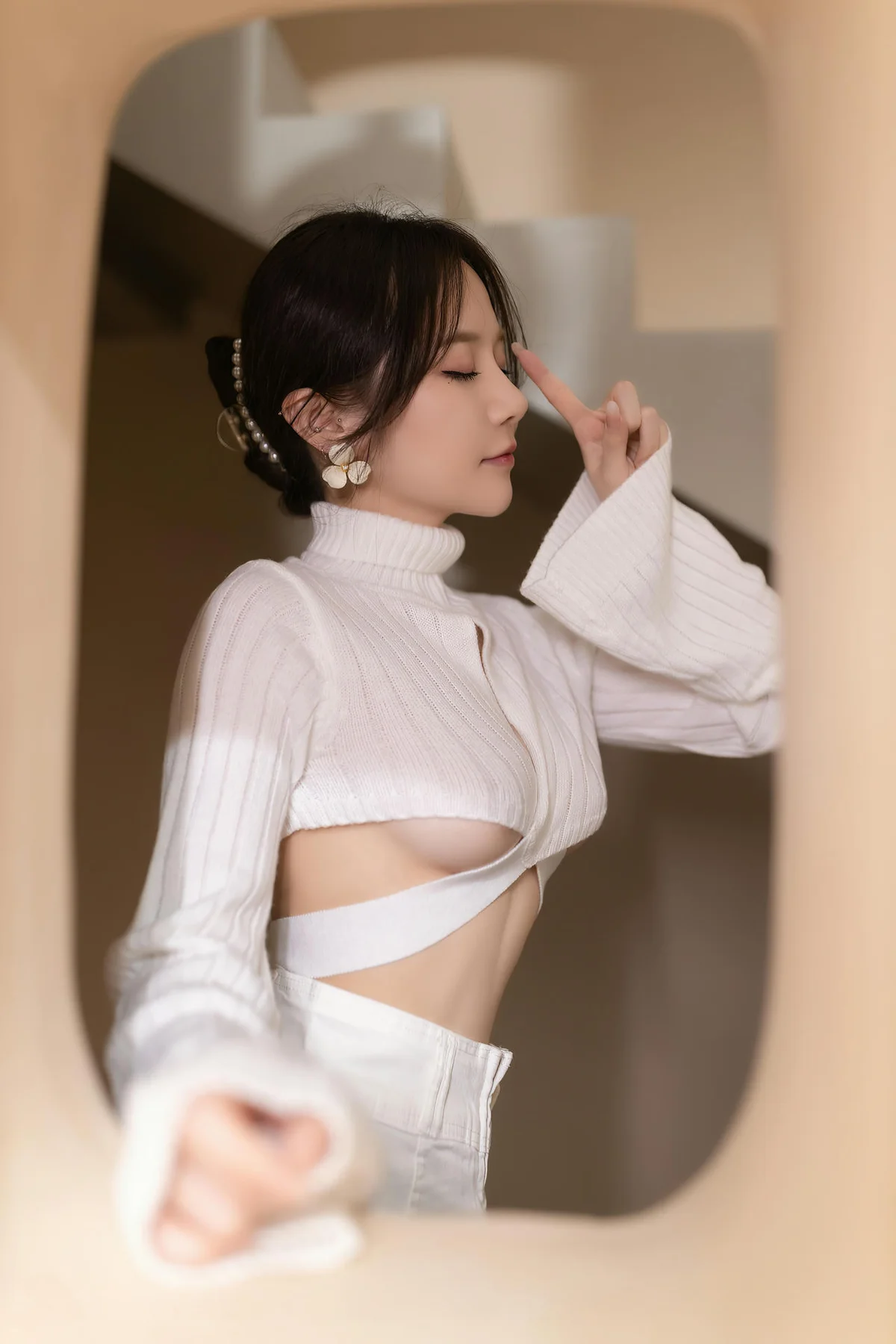 XiuRen 秀人 No.N083 鱼子酱Fish白色套装翘臀 - 7
