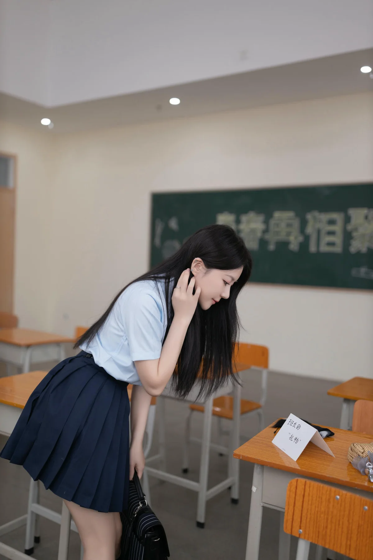 XiuRen 秀人 No.N086 鱼子酱Fish校园诱惑校服 - 8