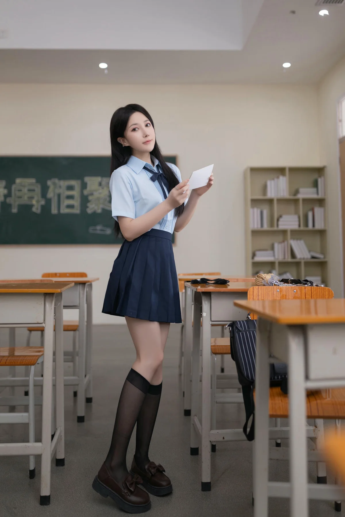 XiuRen 秀人 No.N086 鱼子酱Fish校园诱惑校服 - 9