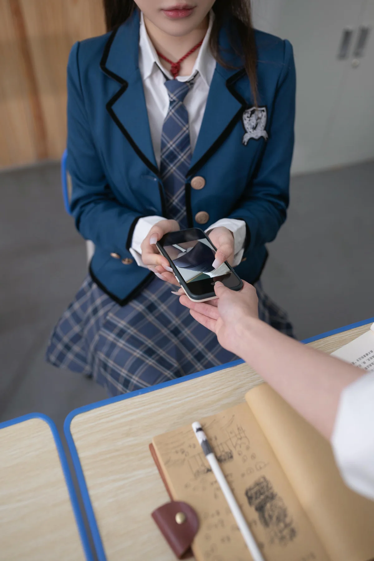 XiuRen 秀人 No.N106 鱼子酱Fish教室jk主题写真 - 8