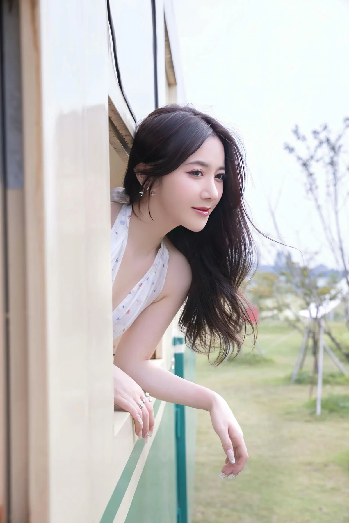 XiuRen 秀人 No.N163 鱼子酱Fish白色内衣车站 - 10