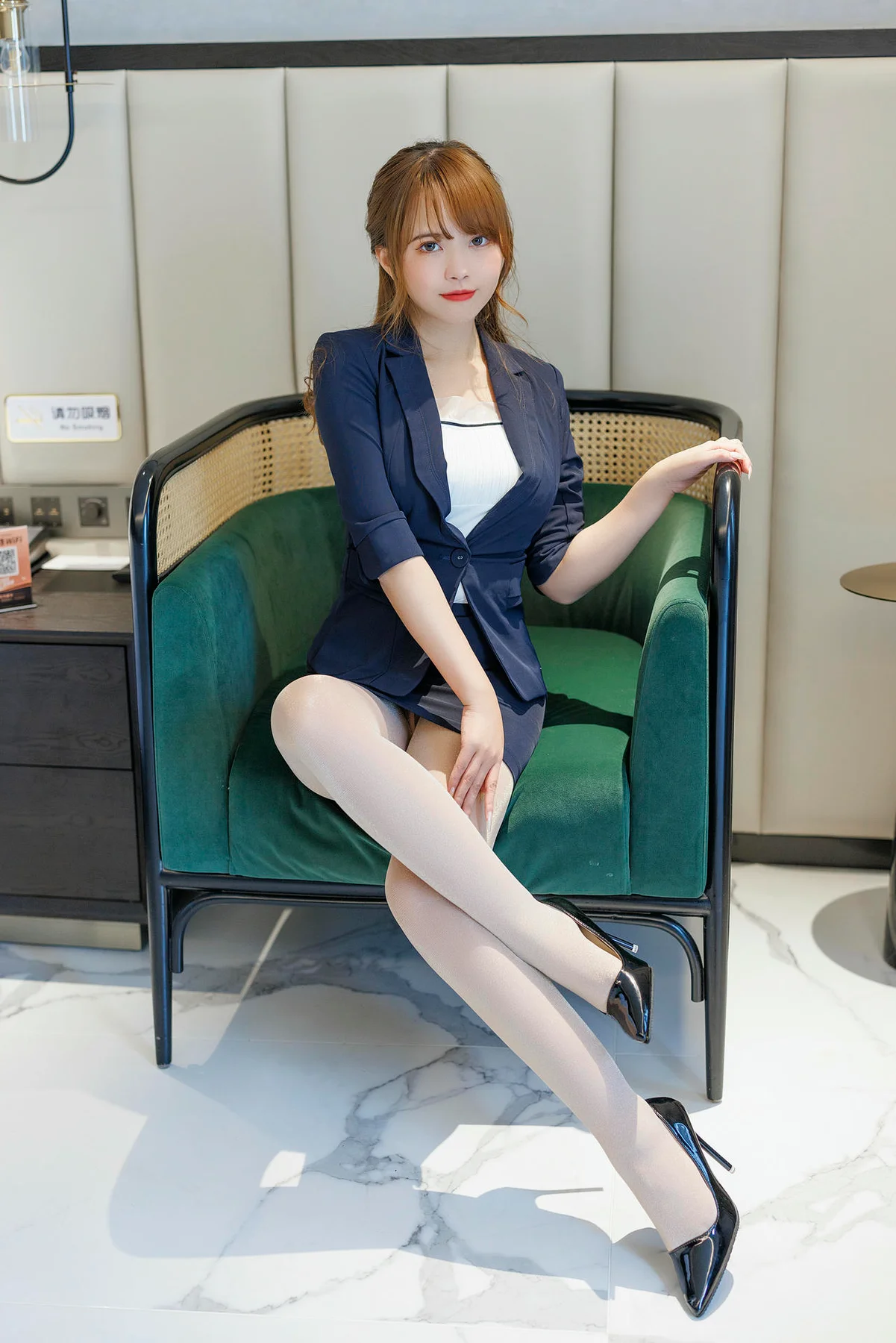 XiuRen 秀人 No.N165 张思允Nice制服ol办公 - 6