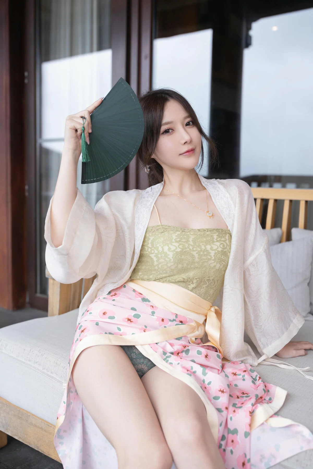 XiuRen 秀人 No.N173 鱼子酱Fish古风服饰美腿 - 8