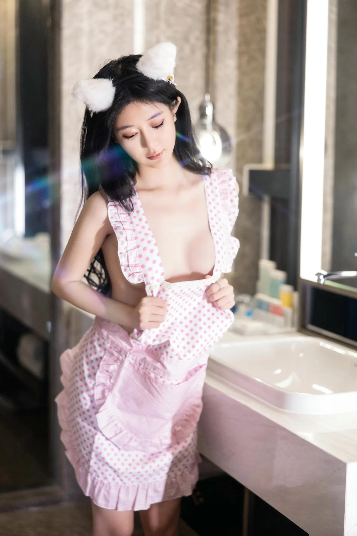 XiuRen 秀人 No.N174 谢小蒽家有女仆爆乳 - 3