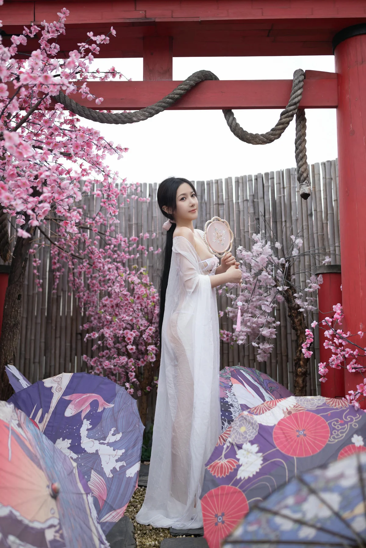 XiuRen 秀人 No.N189 鱼子酱Fish古风性感写真 - 1