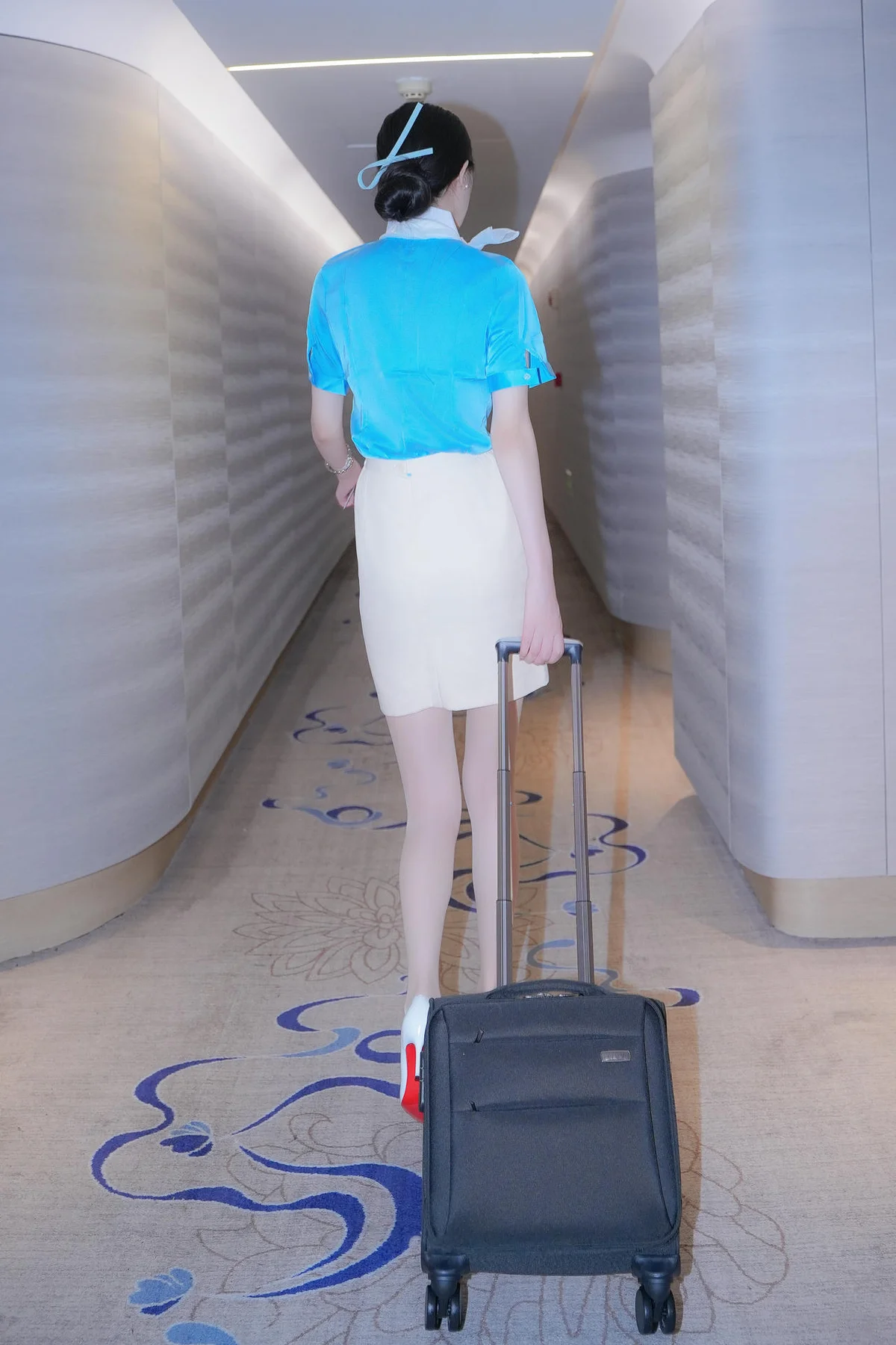 XiuRen 秀人 No.N204 晚苏susu空姐制服套图 - 4