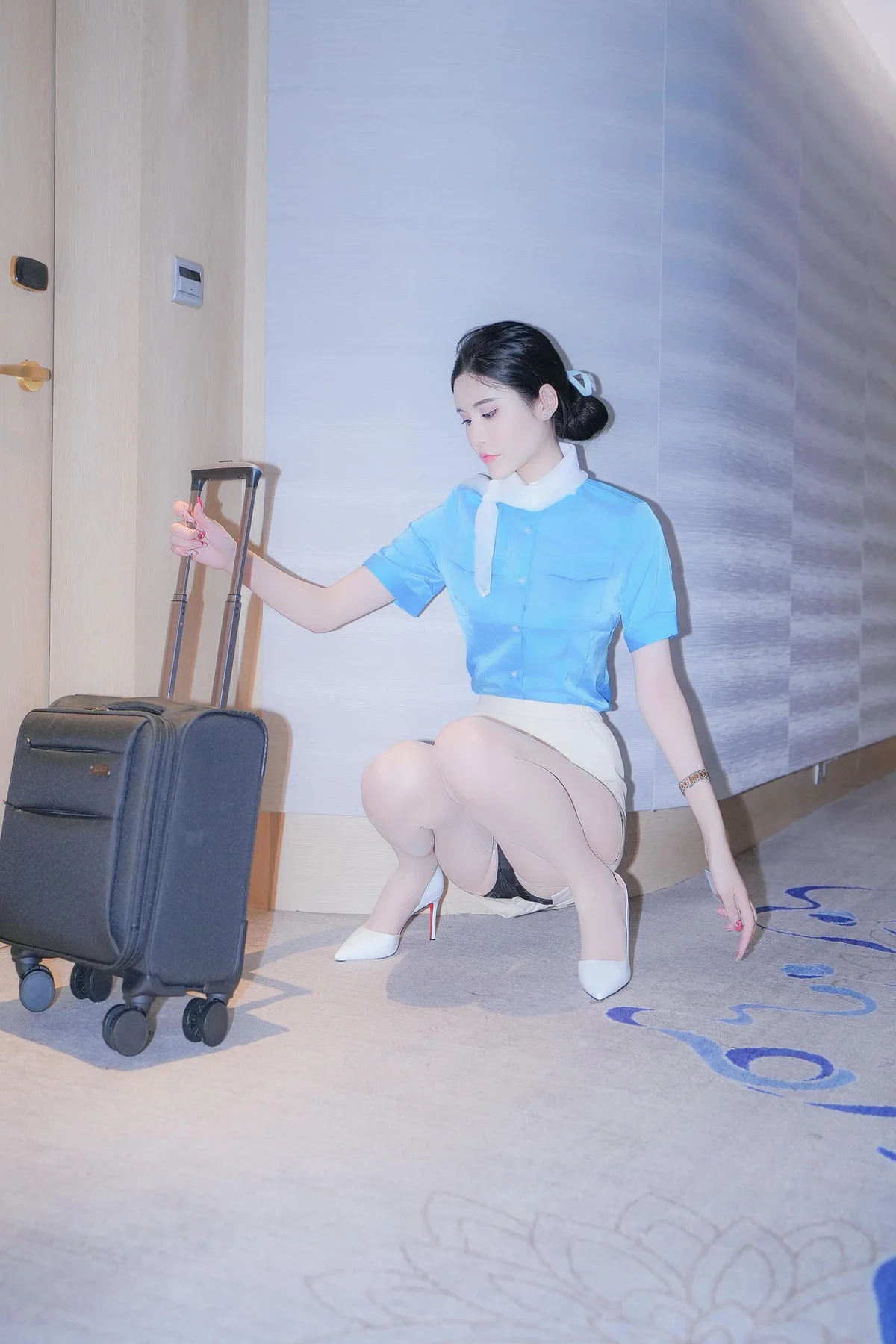 XiuRen 秀人 No.N204 晚苏susu空姐制服套图 - 9
