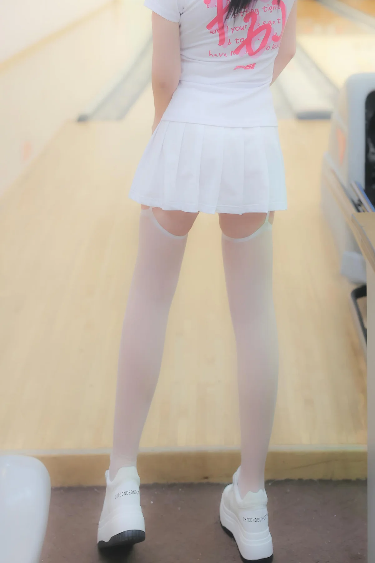 XiuRen 秀人 No.N207 小薯条nienie保龄球主题制服 - 1