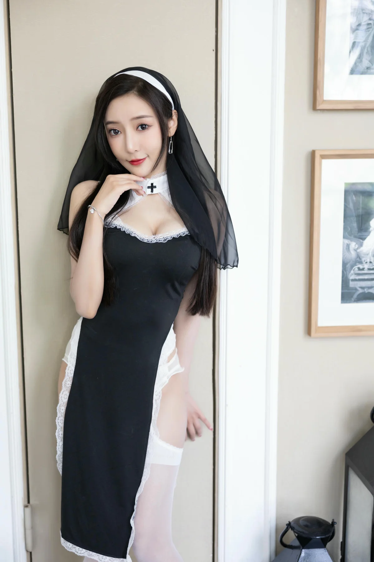 XiuRen 秀人 No.N222 王馨瑶长腿修女白丝 - 7