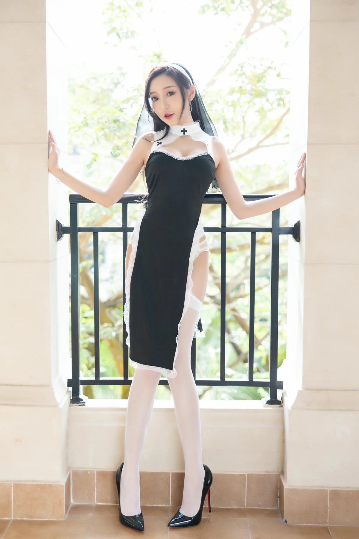 XiuRen 秀人 No.N222 王馨瑶长腿修女白丝 - 3
