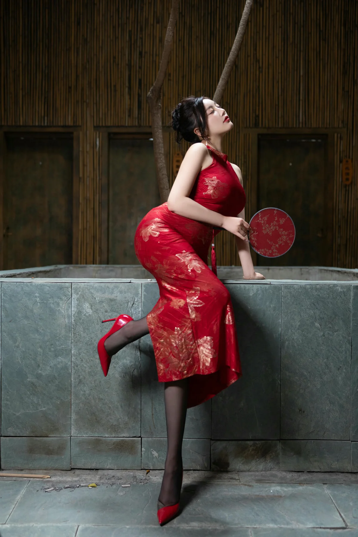 XiuRen 秀人 No.N226 杨晨晨女神性感红色旗袍 - 7