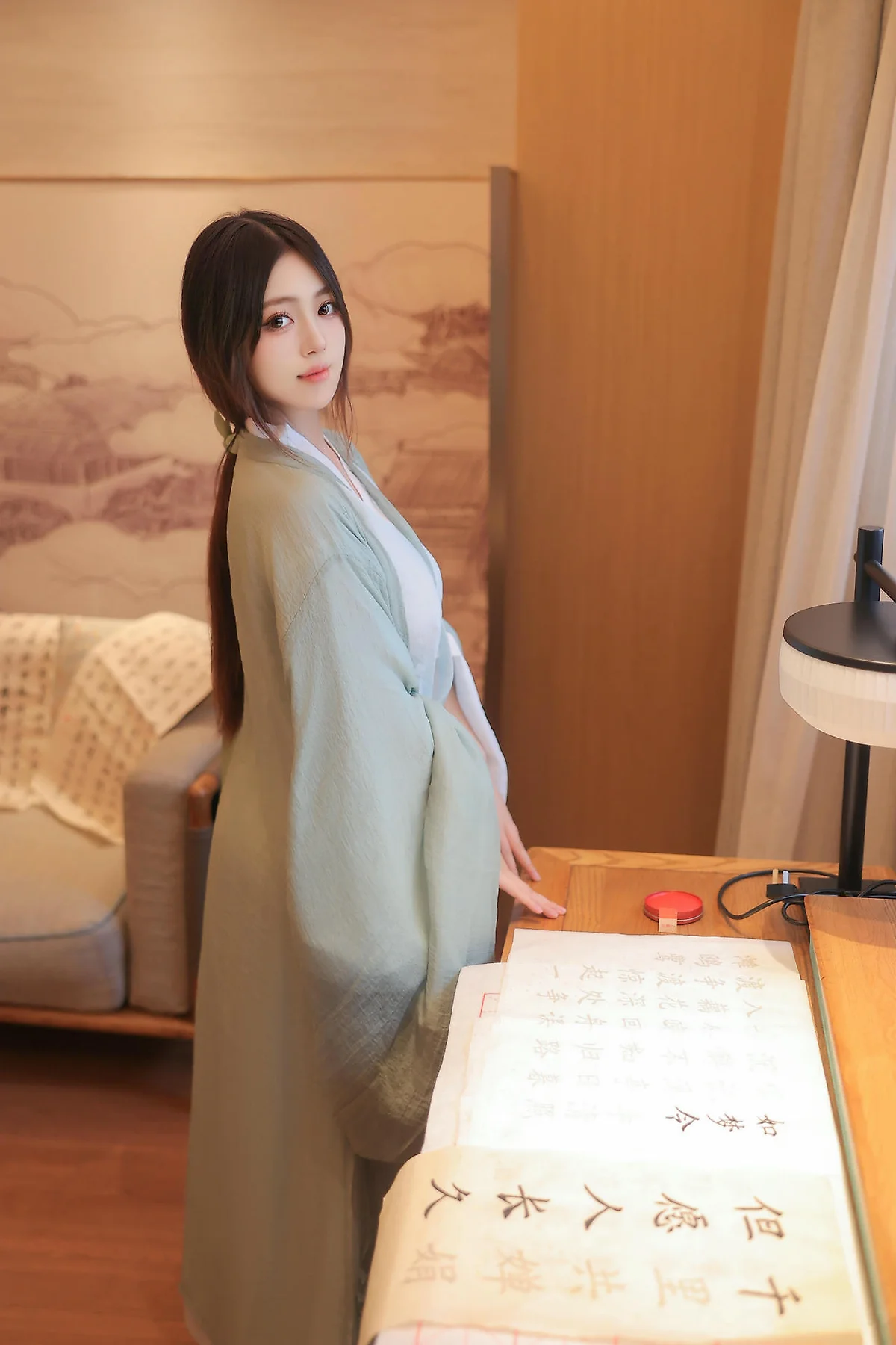 XiuRen 秀人 No.N230 蛋蛋宝美腿爆乳古风汉服 - 9