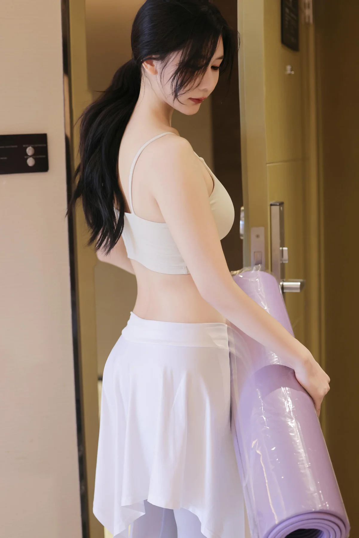 XiuRen 秀人 No.N232 尹甜甜运动瑜伽美女写真 - 2