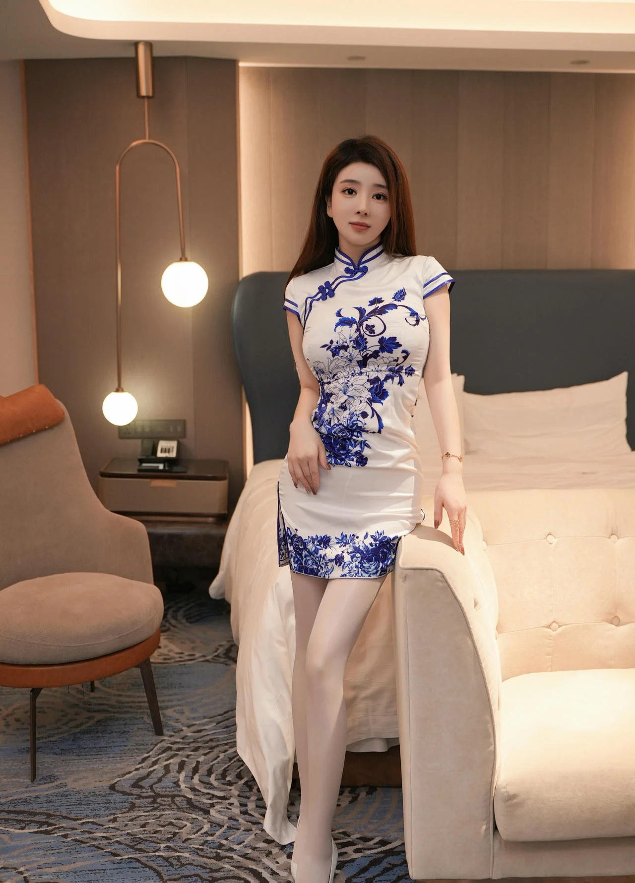 XiuRen 秀人 No.N237 雨儿酱eve旗袍美腿白丝 - 8