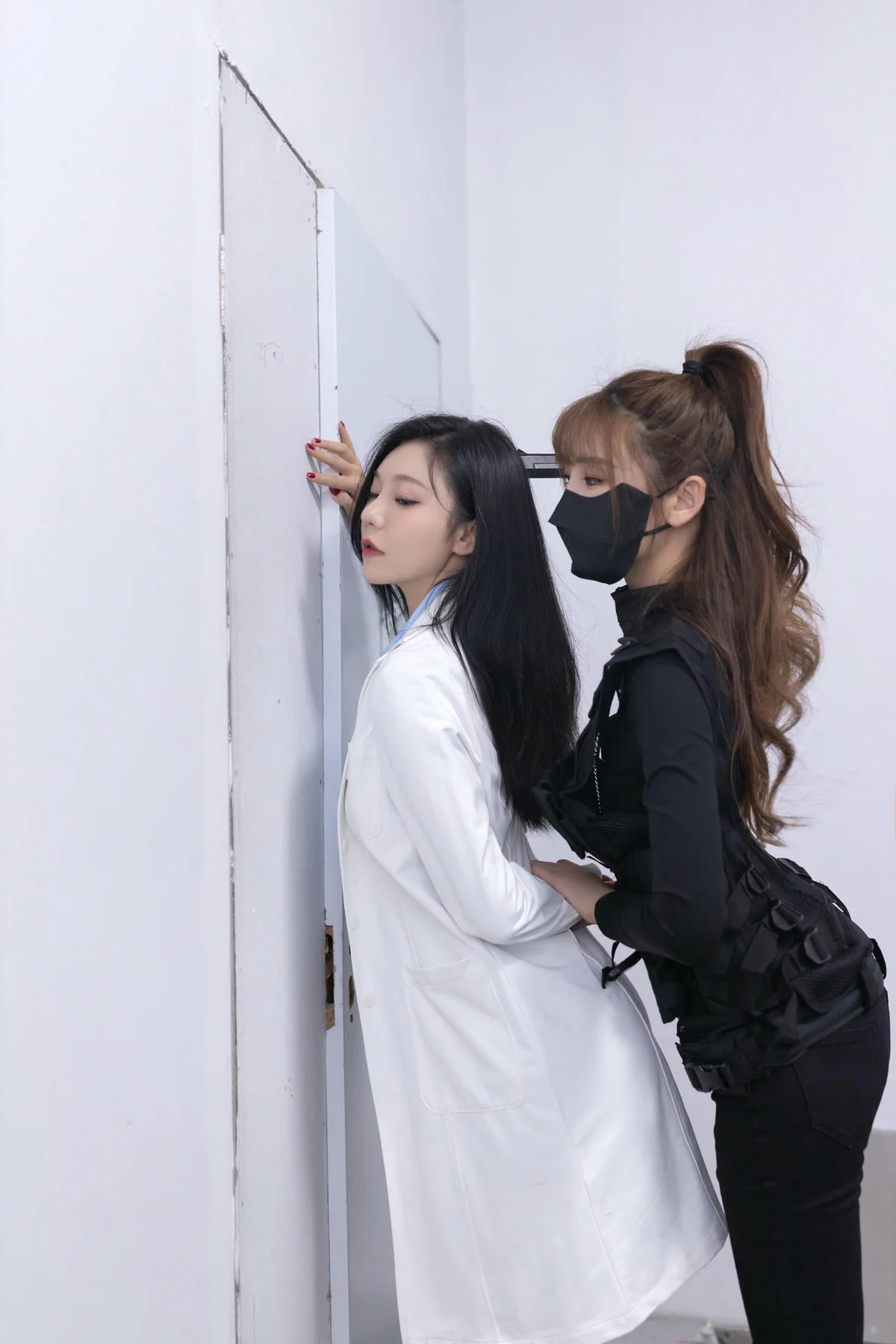 XiuRen 秀人 No.N241 安然anran和陆萱萱主题角色写真 - 5