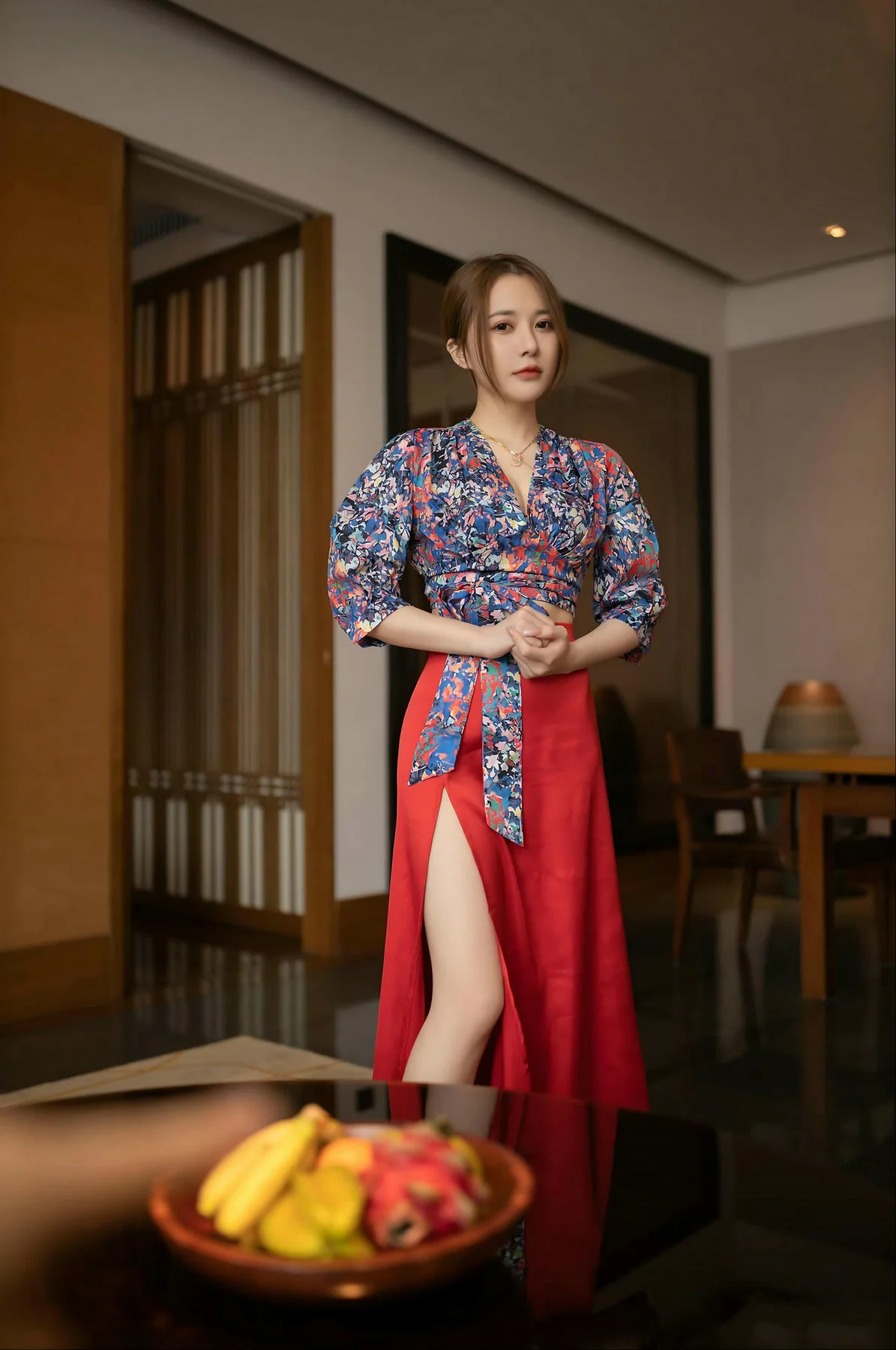 XiuRen 秀人 No.N257 鱼子酱Fish户外红裙长腿 - 6