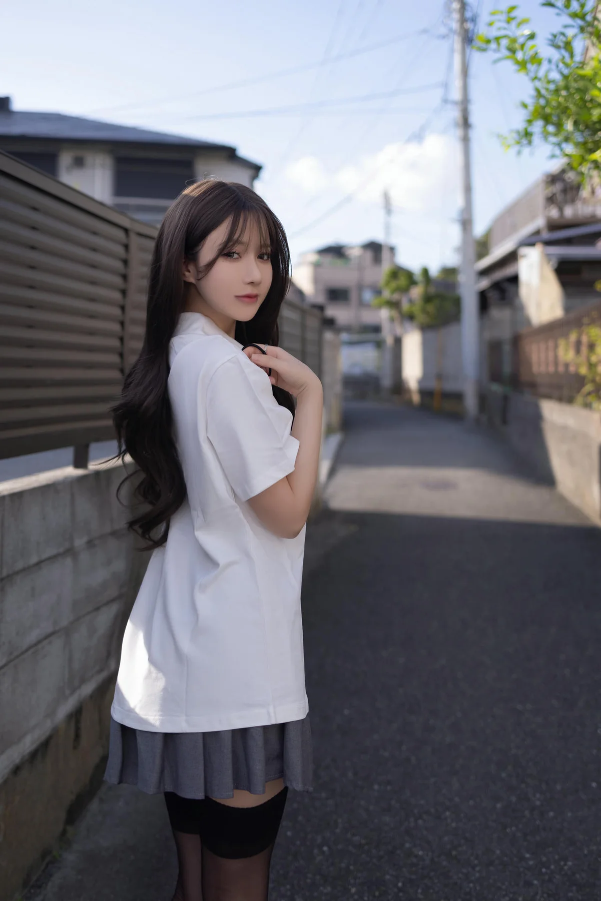 XiuRen 秀人 No.N273 鱼子酱Fish校服爆乳jk制服 - 1
