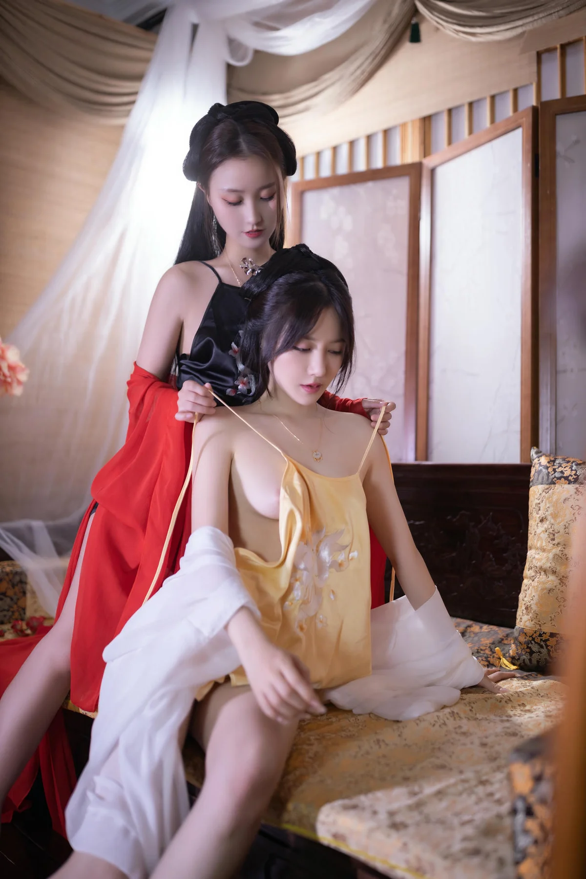 XiuRen 秀人 No.N279 鱼子酱Fish古风双人写真 - 1