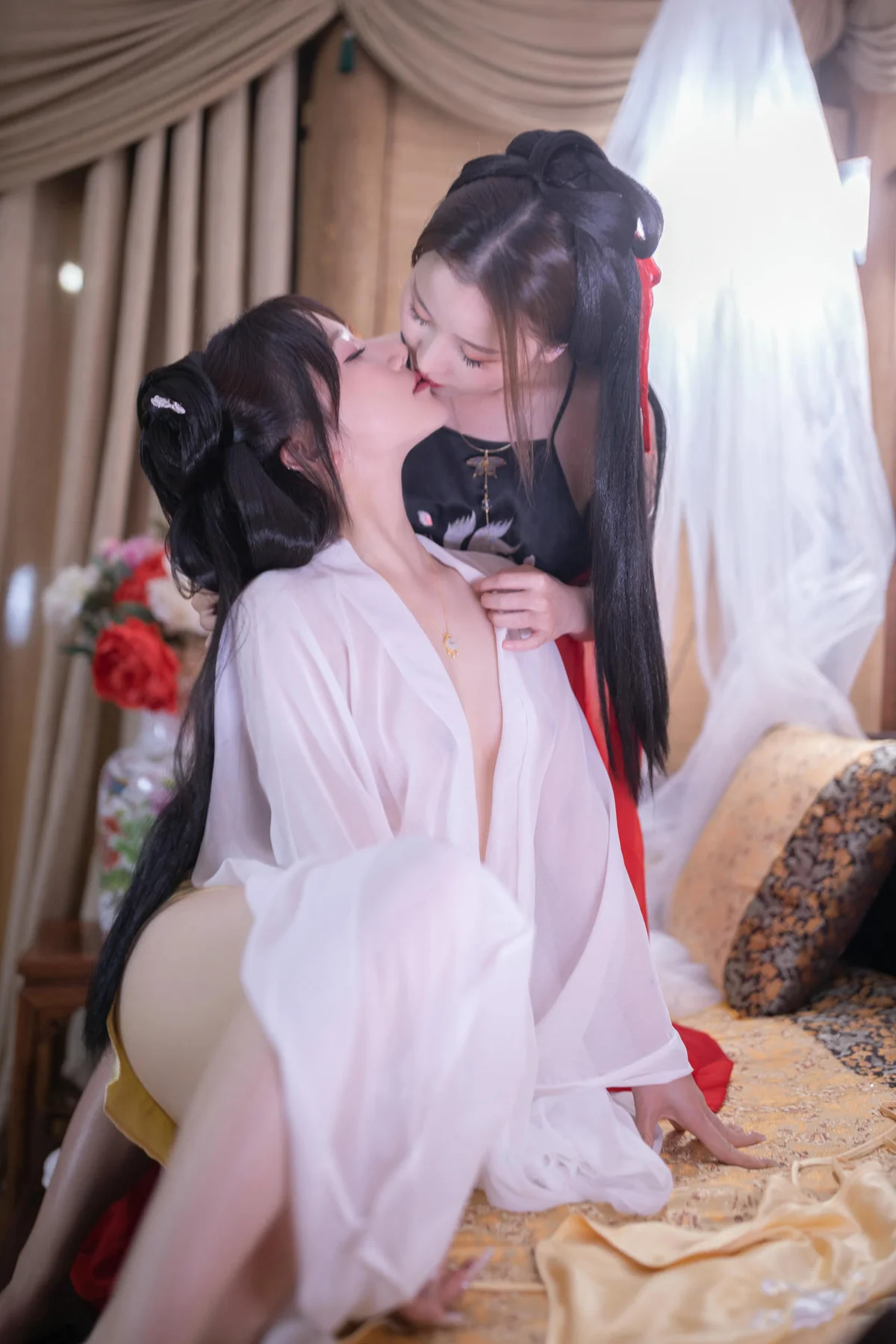 XiuRen 秀人 No.N279 鱼子酱Fish古风双人写真 - 2