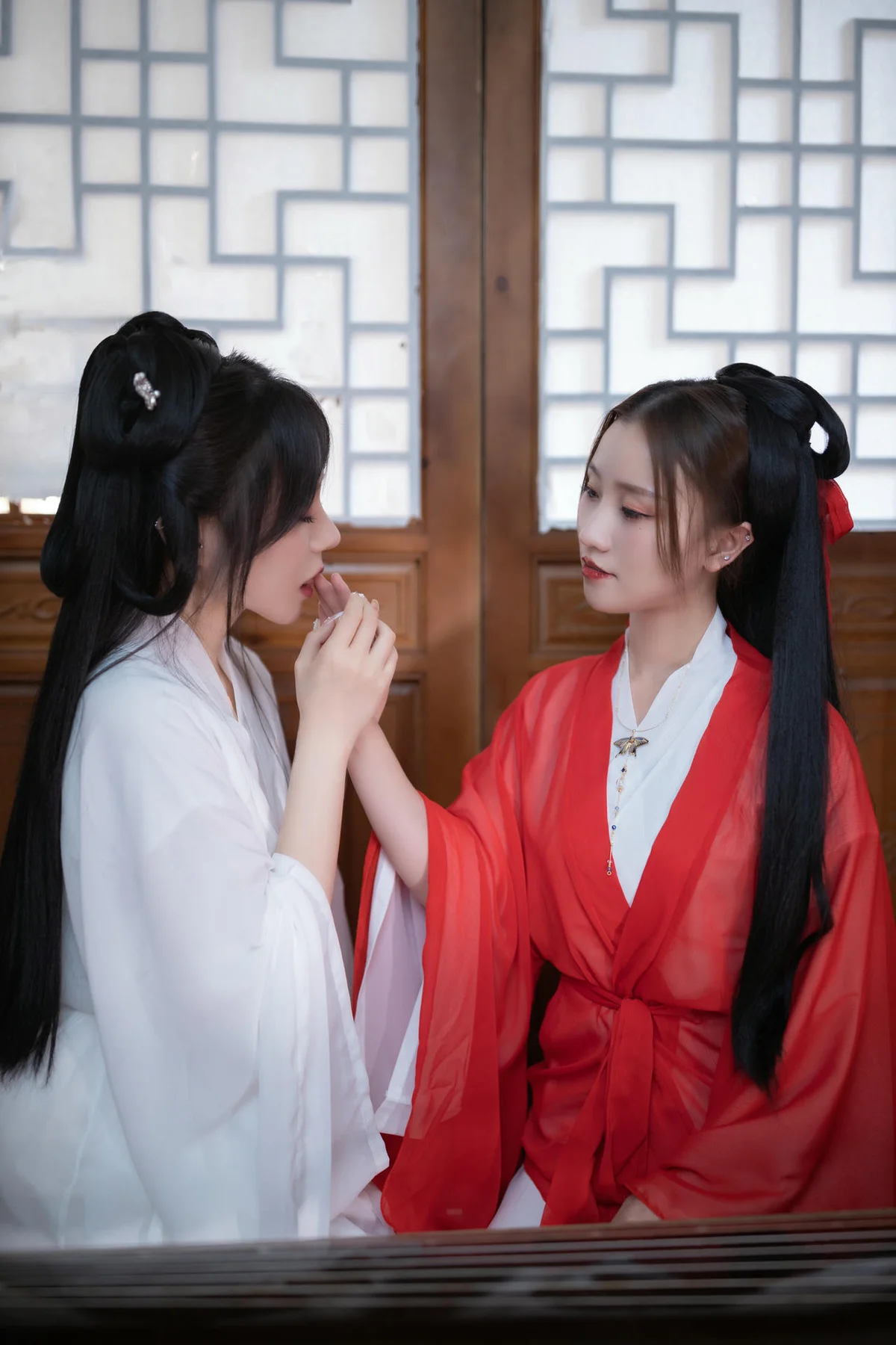 XiuRen 秀人 No.N279 鱼子酱Fish古风双人写真 - 5