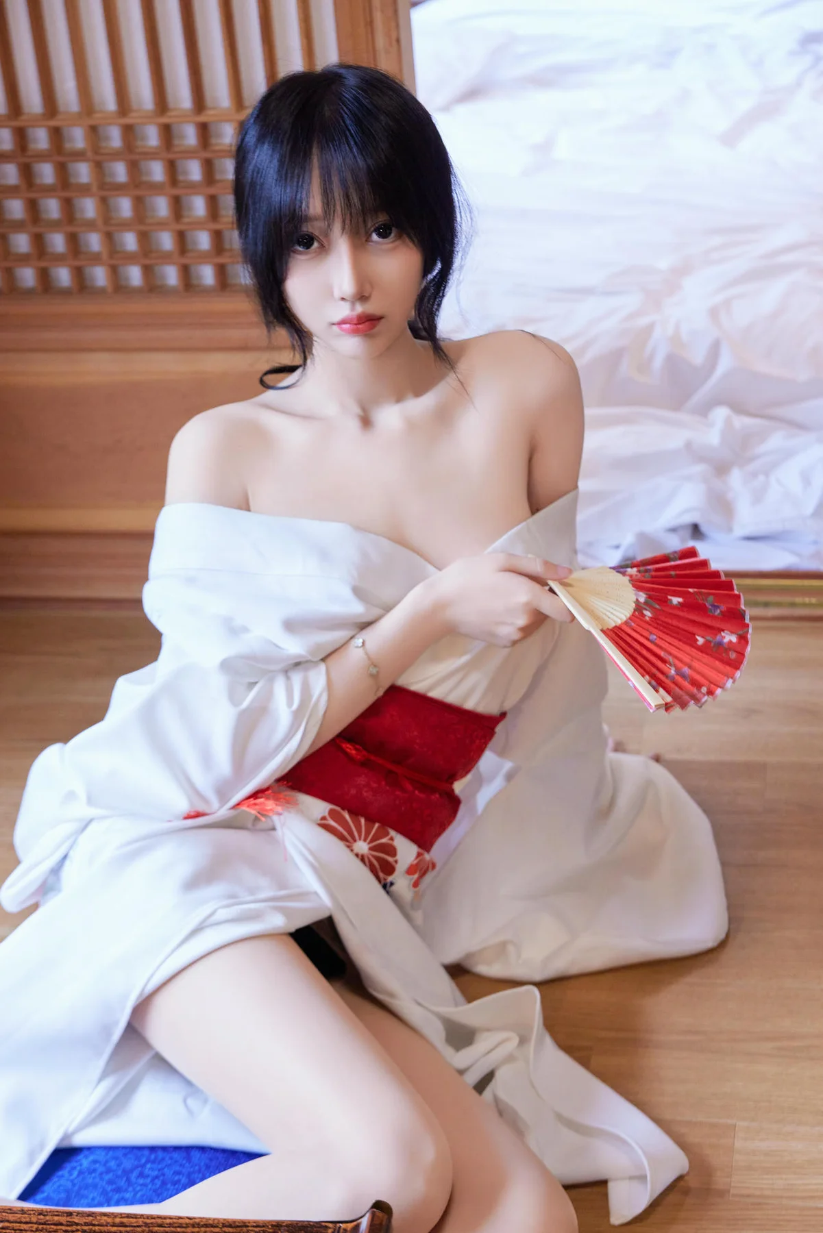 XiuRen 秀人 No.N284 玥儿玥和服制服香肩写真 - 5