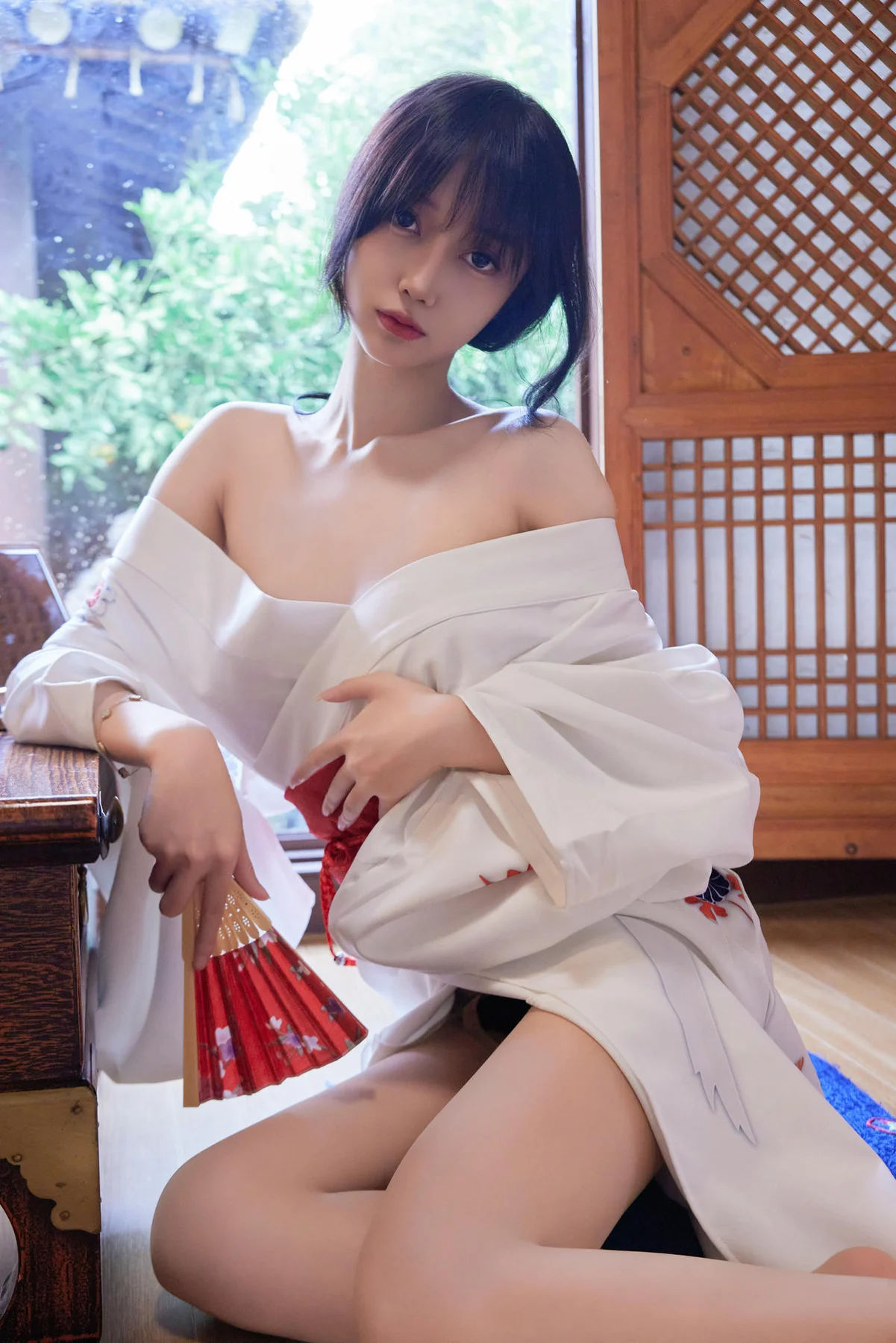 XiuRen 秀人 No.N284 玥儿玥和服制服香肩写真 - 1