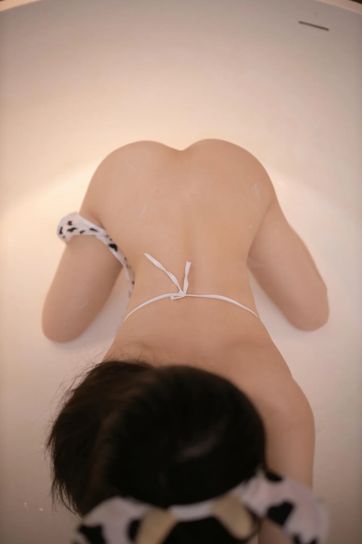 XiuRen 秀人 No.N285 鱼子酱Fish奶牛装吊袜 - 2