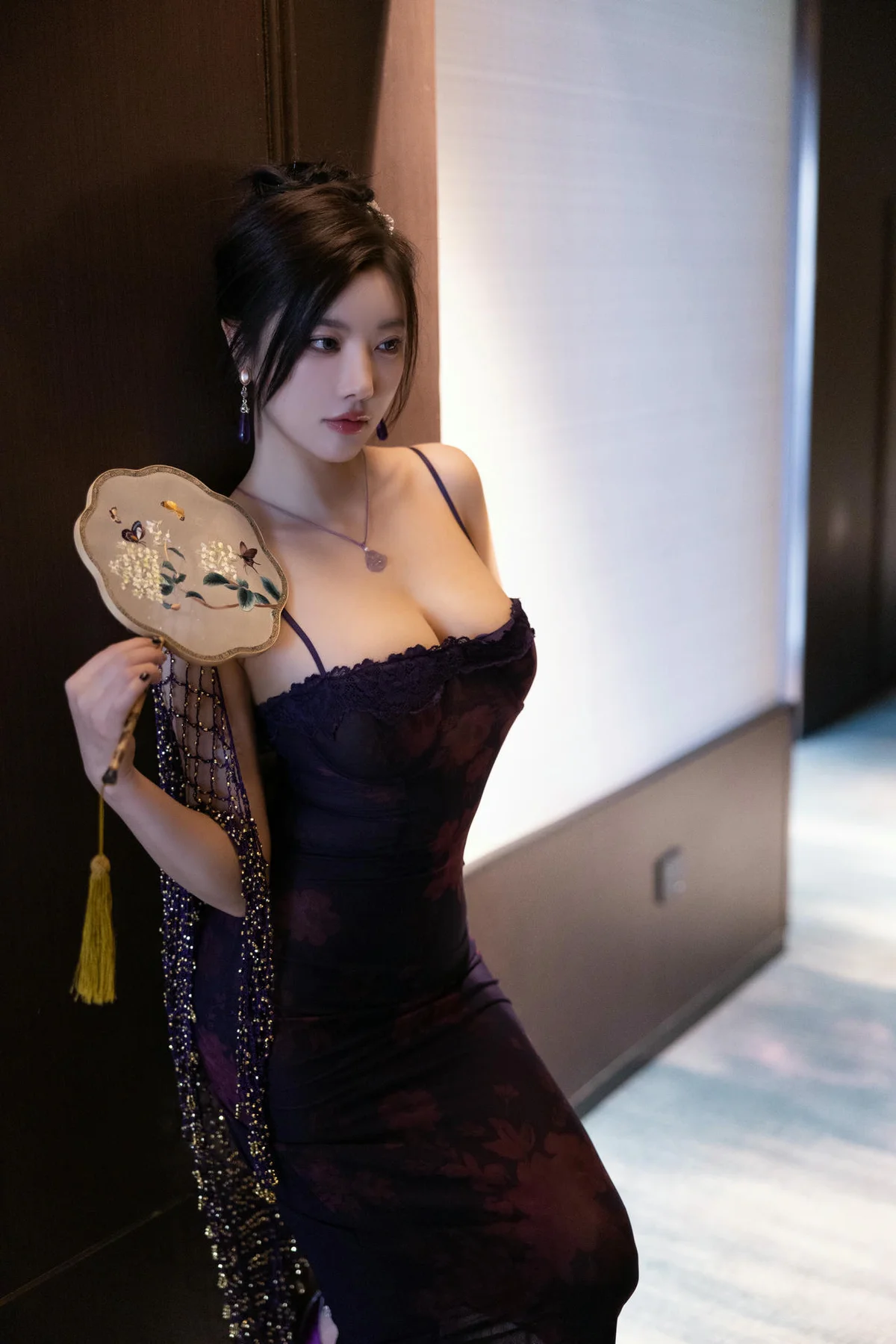 XiuRen 秀人 No.N287 杨晨晨性感紫色旗袍 - 8