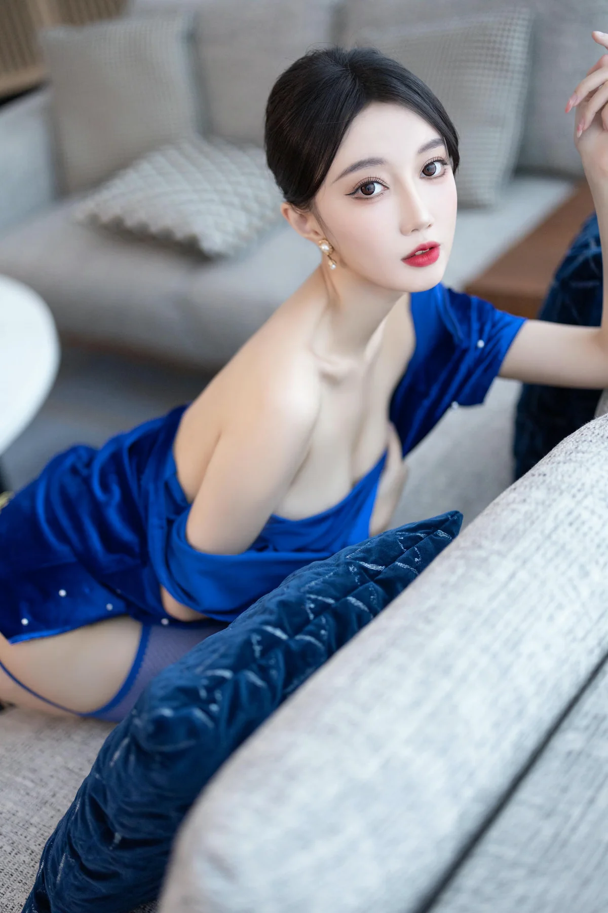 XiuRen 秀人 No.N299 玥儿玥旗袍美腿 - 1