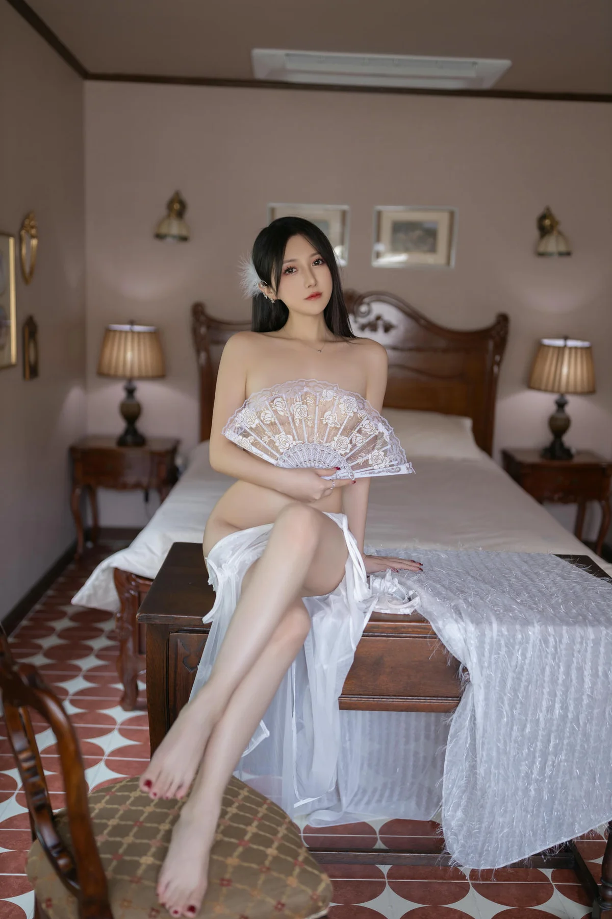 XiuRen 秀人 No.N305 鱼子酱Fish白色透视蕾丝 - 4