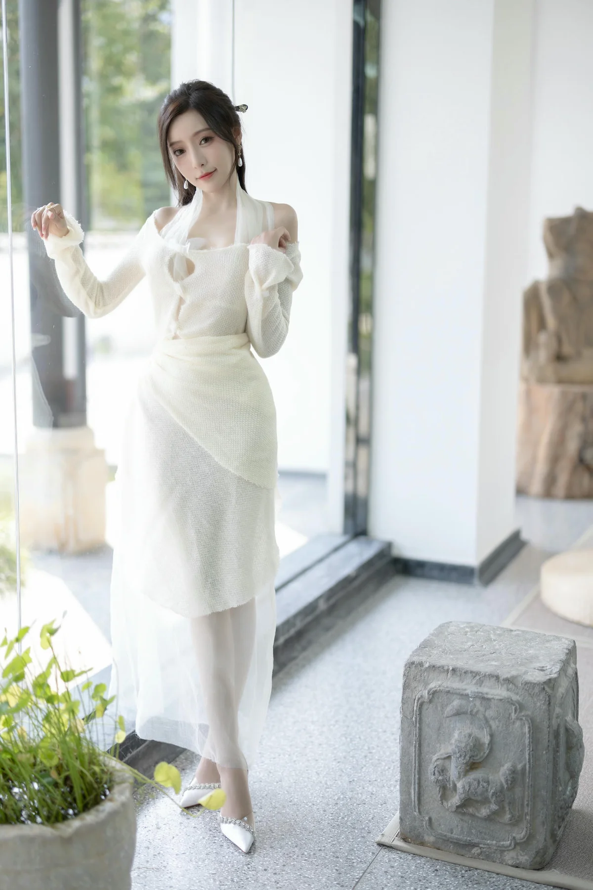 XiuRen 秀人 No.N307 王馨瑶白色长裙气质美女 - 1