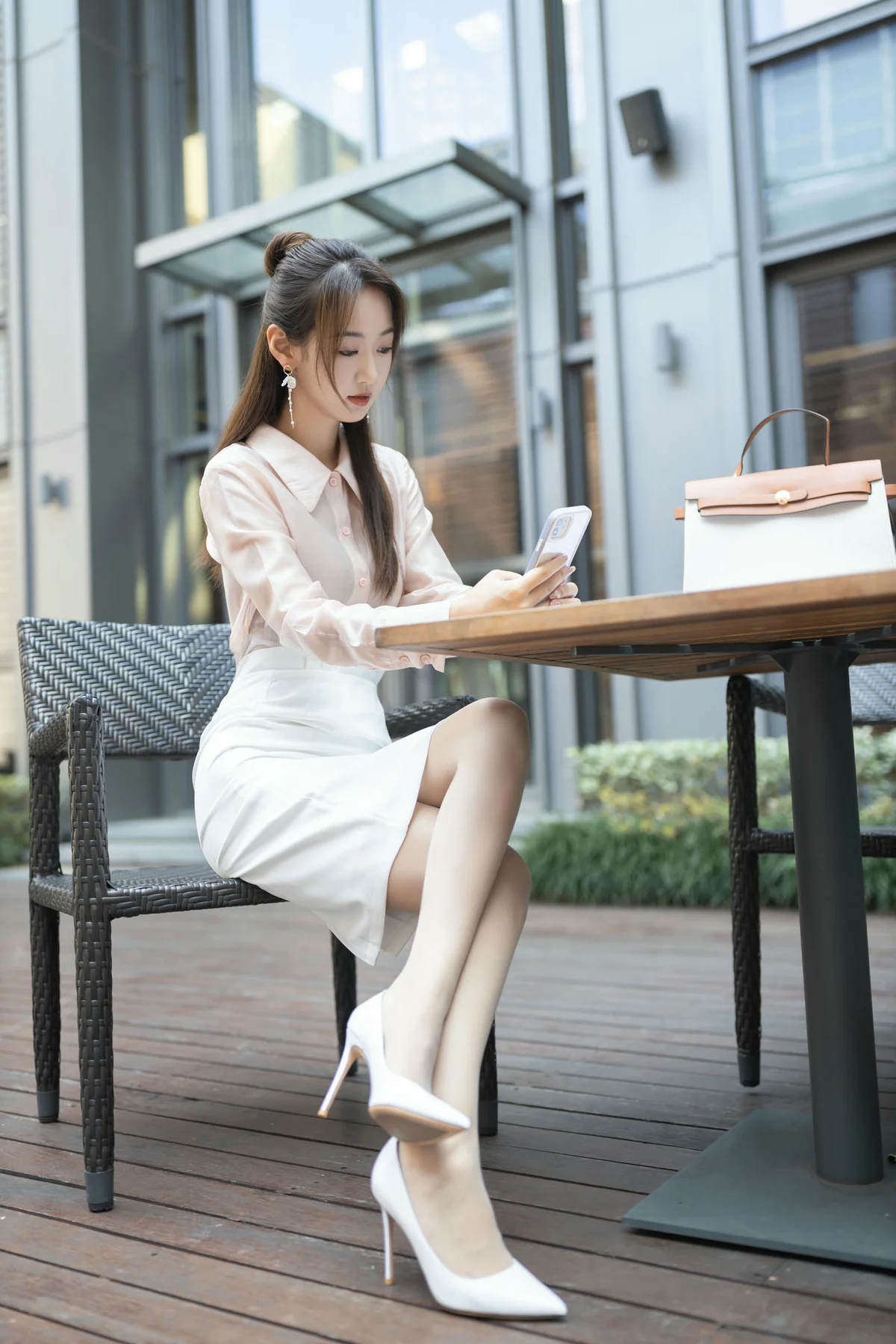 XiuRen 秀人 No.N310 唐安琪办公ol制服写真 - 2