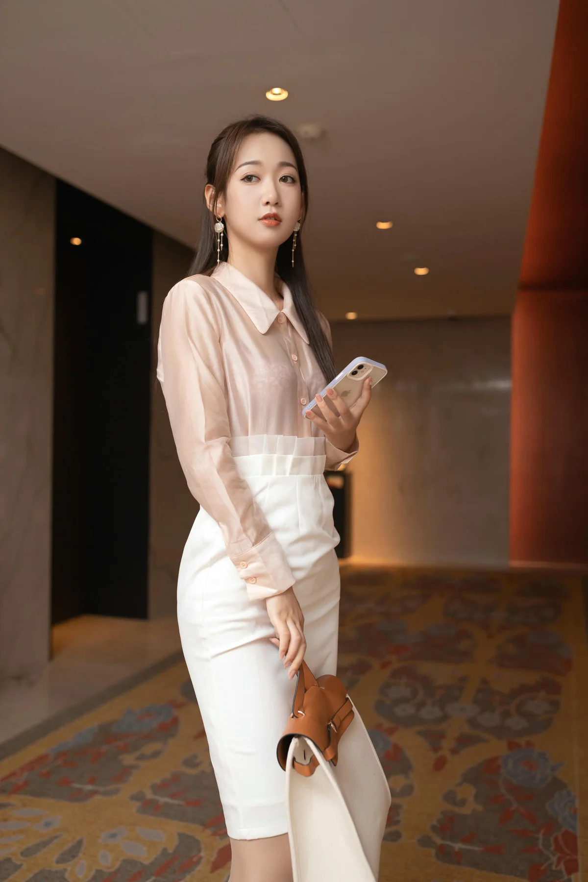 XiuRen 秀人 No.N310 唐安琪办公ol制服写真 - 1
