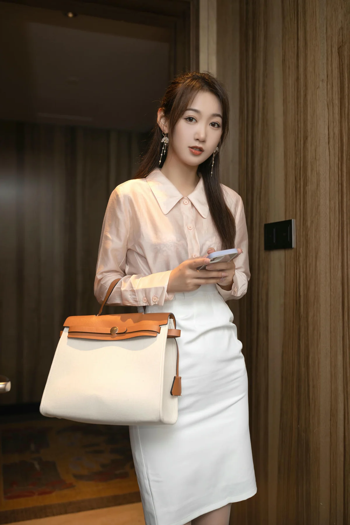 XiuRen 秀人 No.N310 唐安琪办公ol制服写真 - 4