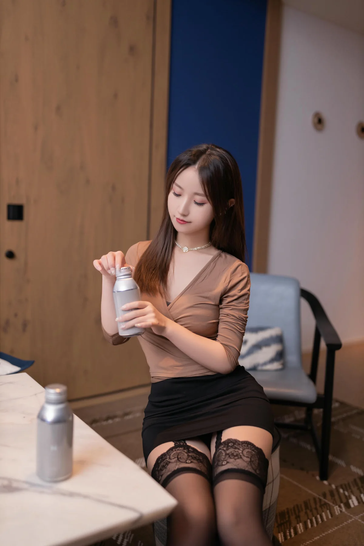 XiuRen 秀人 No.N313 杏子黑丝吊袜美腿 - 9