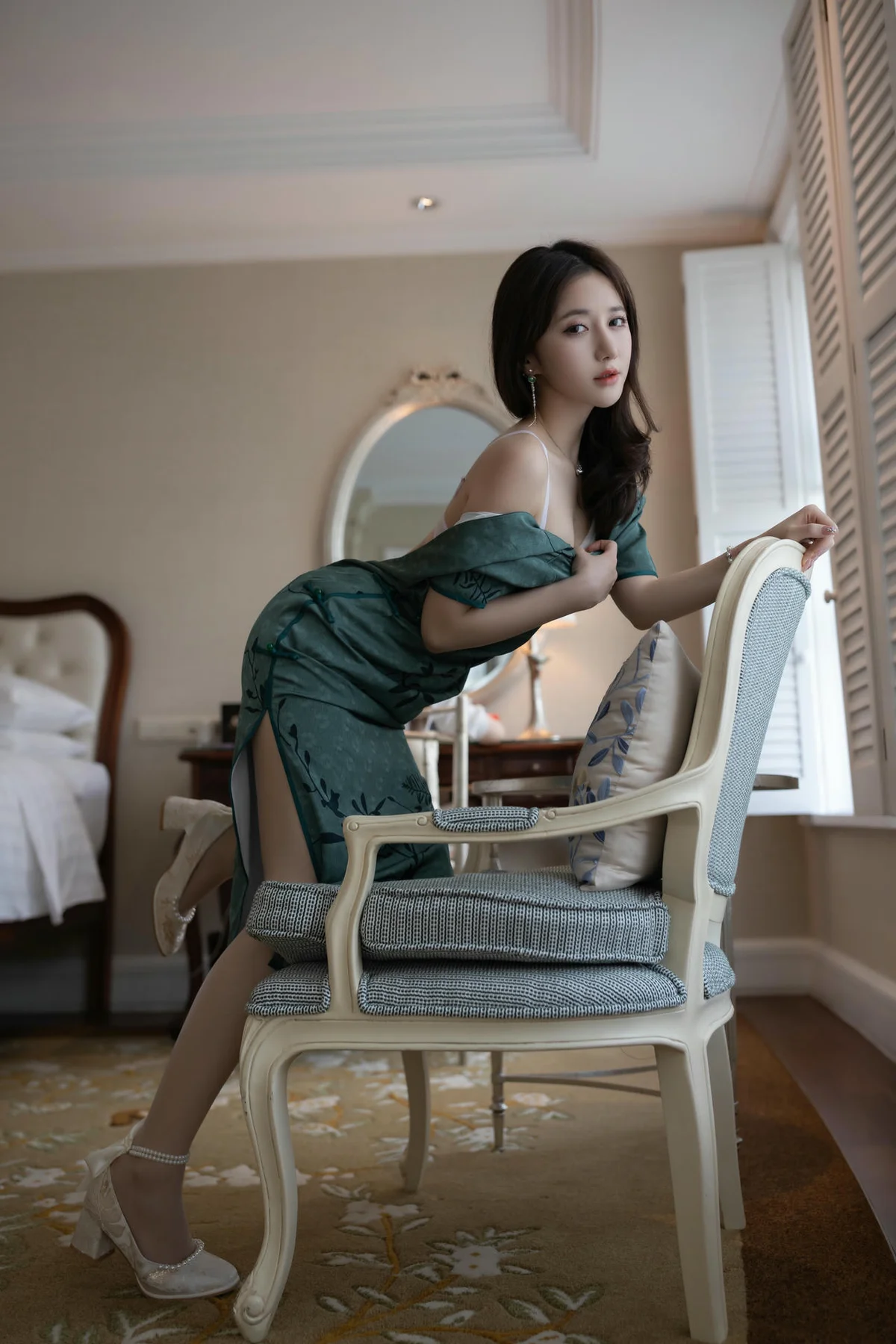 XiuRen 秀人 No.N319 鱼子酱Fish旗袍妩媚身材 - 2