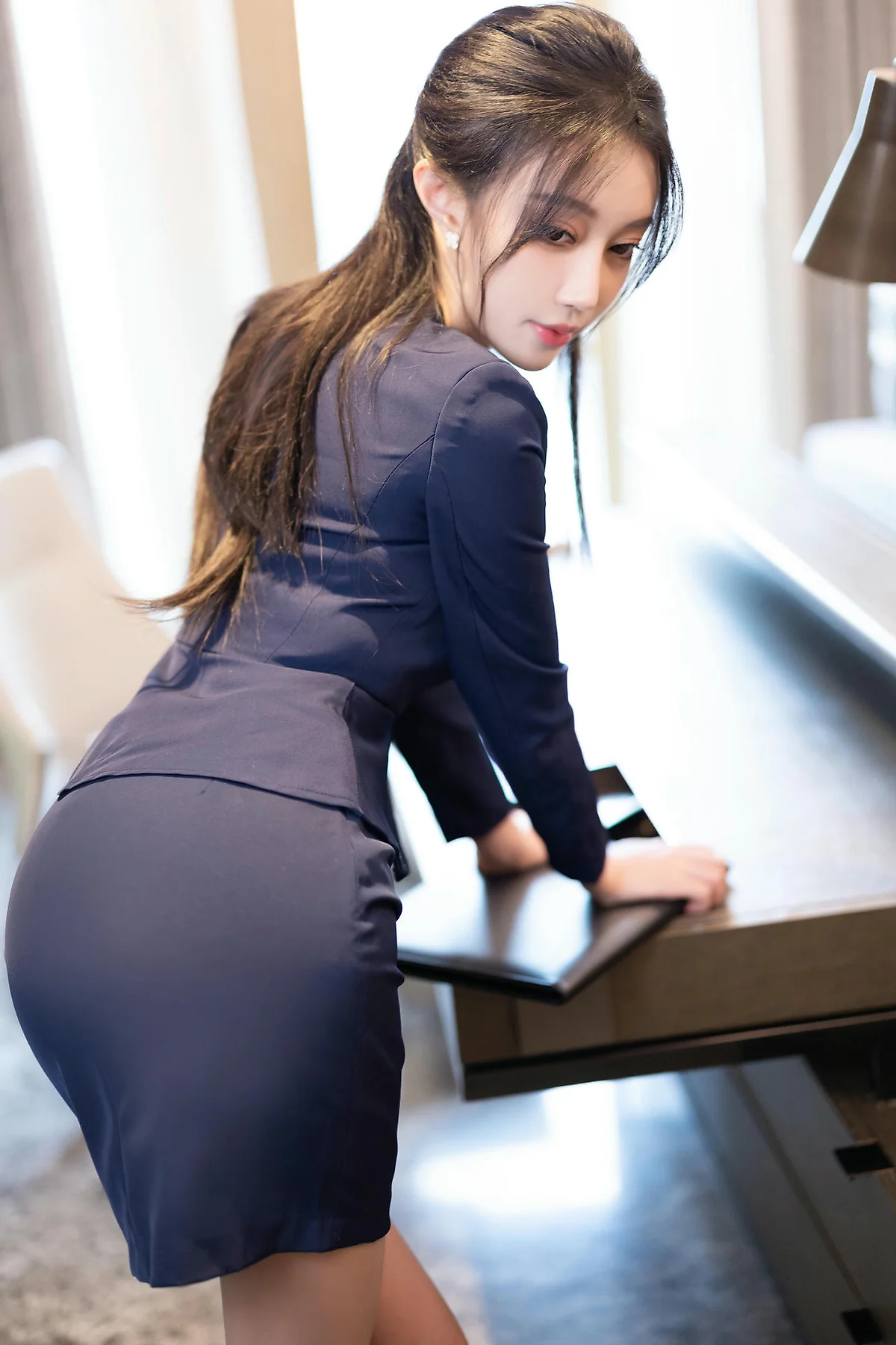 XiuRen 秀人 No.N324 玥儿玥OL秘书制服 - 1