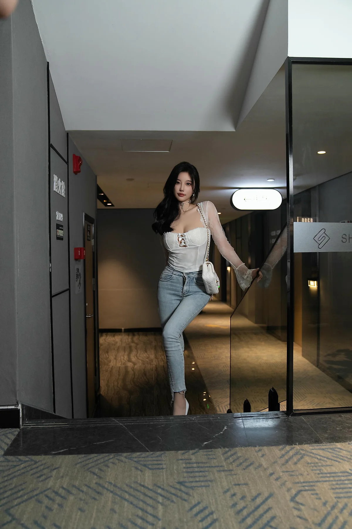 XiuRen 秀人 No.N330 杨晨晨爆乳白丝女神写真 - 7
