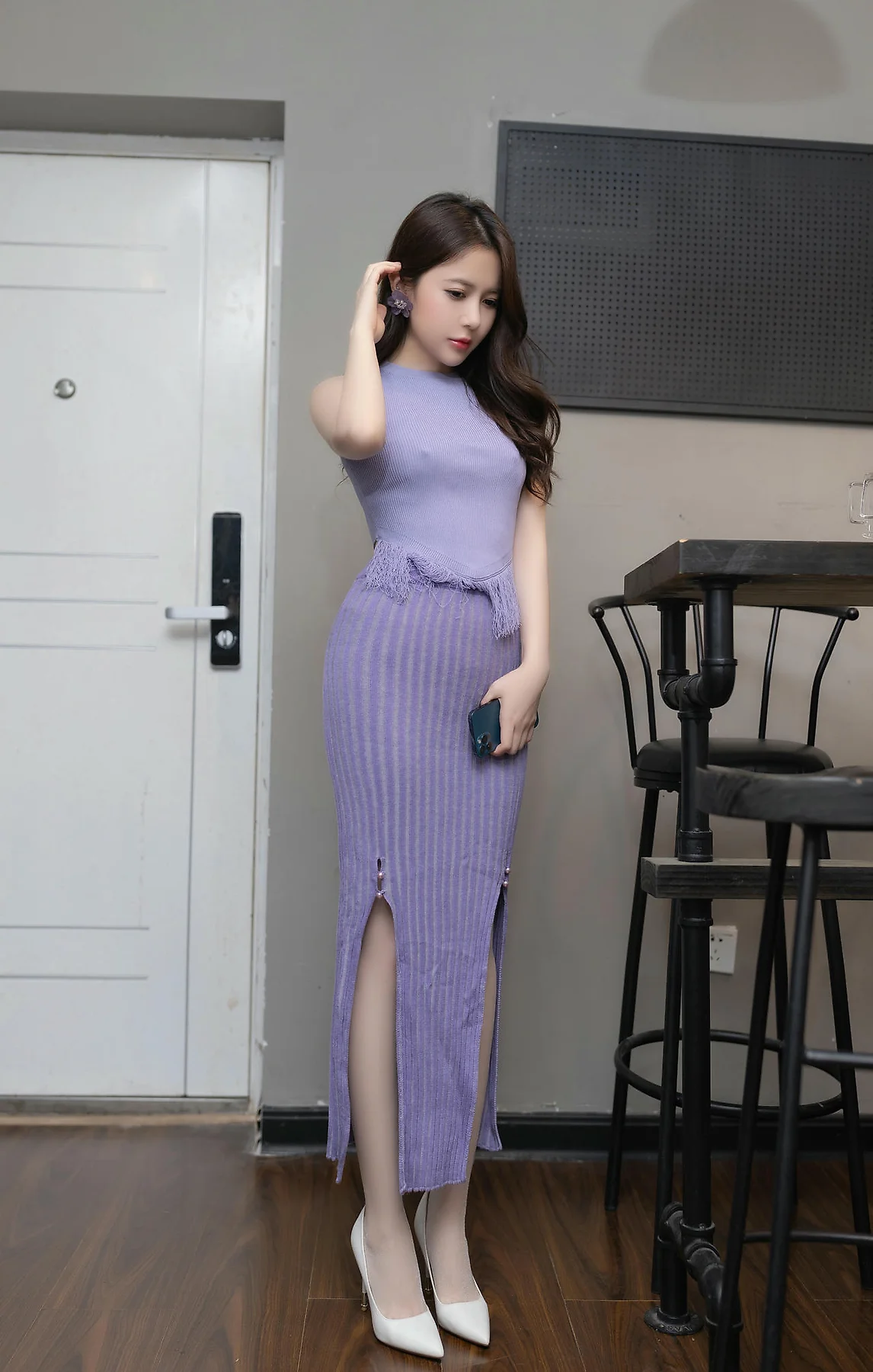 XiuRen 秀人 No.N331 鱼子酱Fish性感紫色长裙 - 8