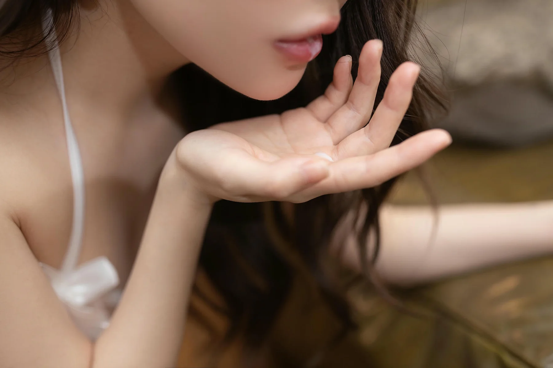 XiuRen 秀人 No.N331 鱼子酱Fish性感紫色长裙 - 8