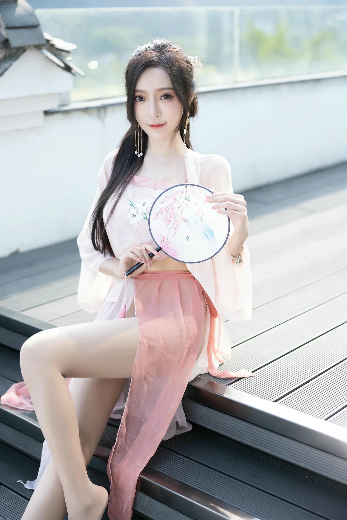 XiuRen 秀人 No.N335 王馨瑶粉色古装写真 - 1