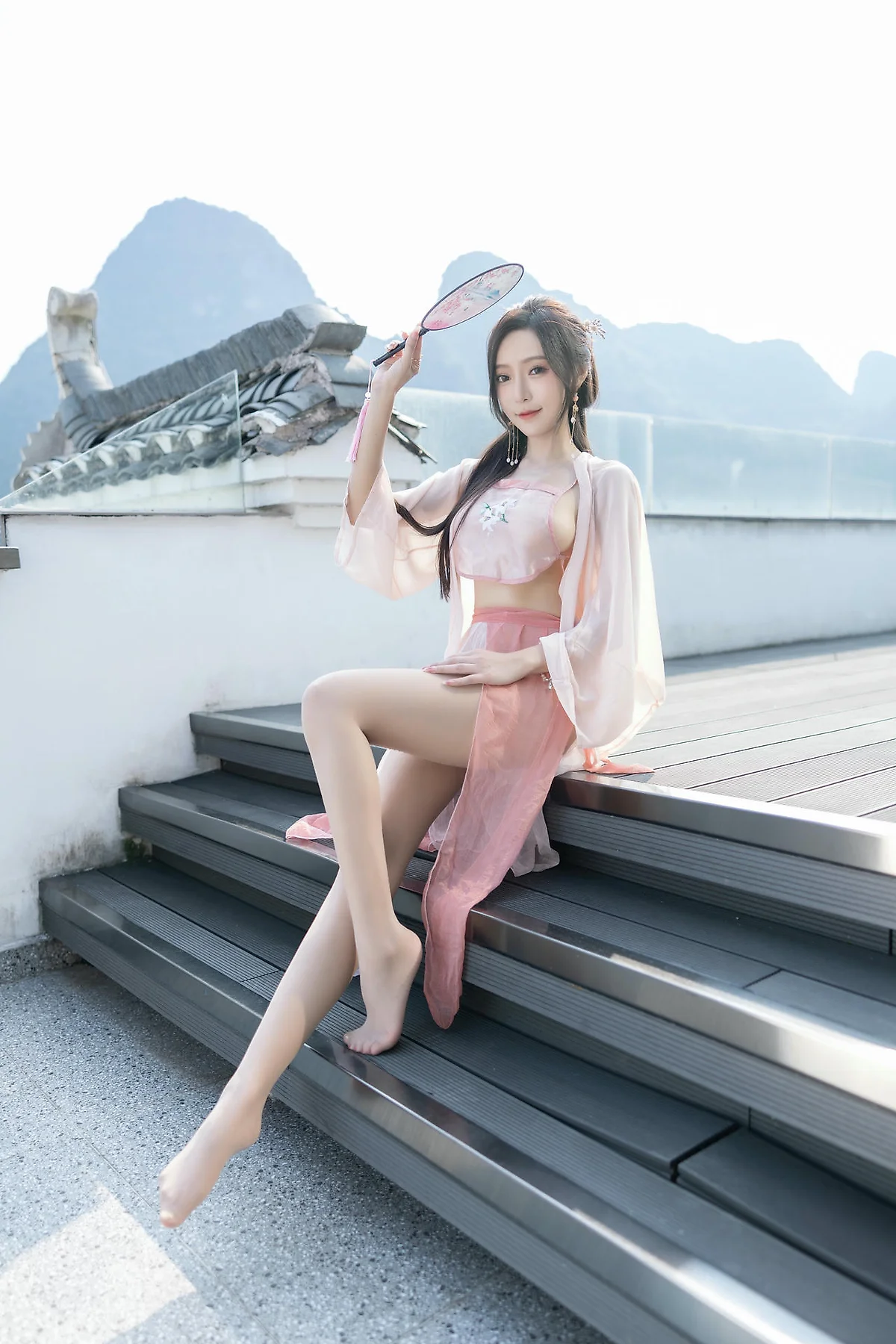 XiuRen 秀人 No.N335 王馨瑶粉色古装写真 - 2