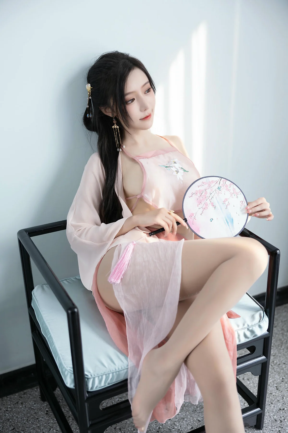 XiuRen 秀人 No.N335 王馨瑶粉色古装写真 - 8
